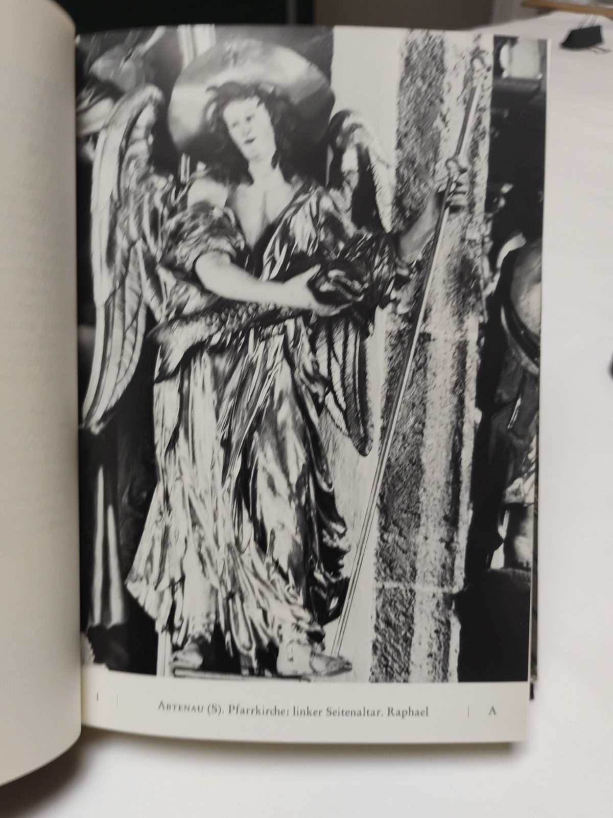 Kunstdenkmaler in Osterreich: Ein Bildhandbuch by Reinhardt Hootz 1975 VTG HC