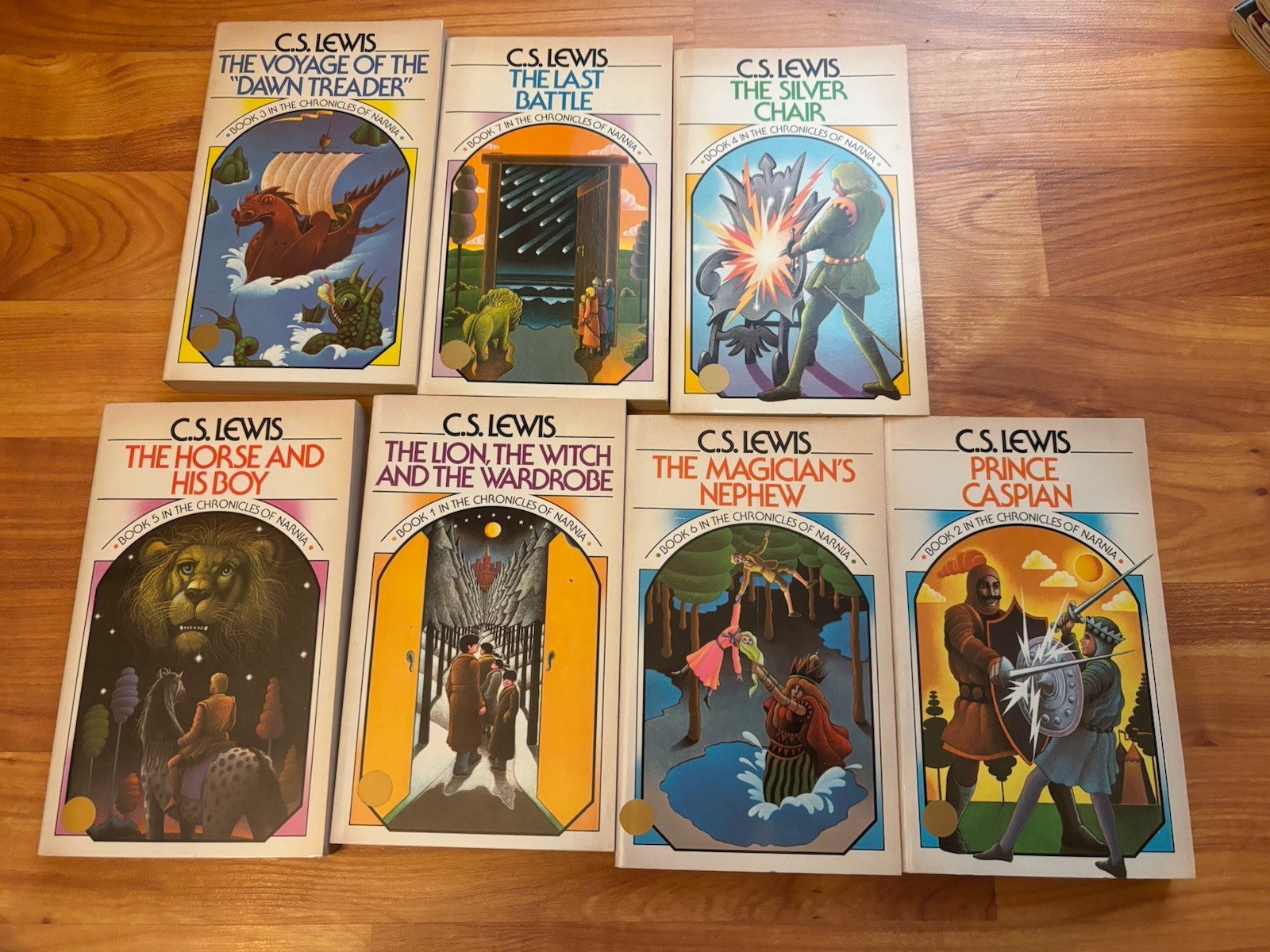 Lot C.S. Lewis Chronicles of Narnia Paperbacks New NOS Vols 1 – 7 Set No Box
