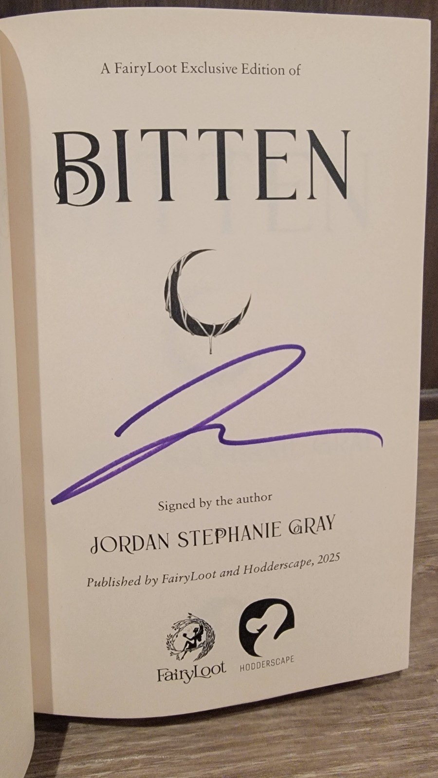 Bitten by Jordan Stephanie Gray – FairyLoot Exclusive Rare Signed Edition