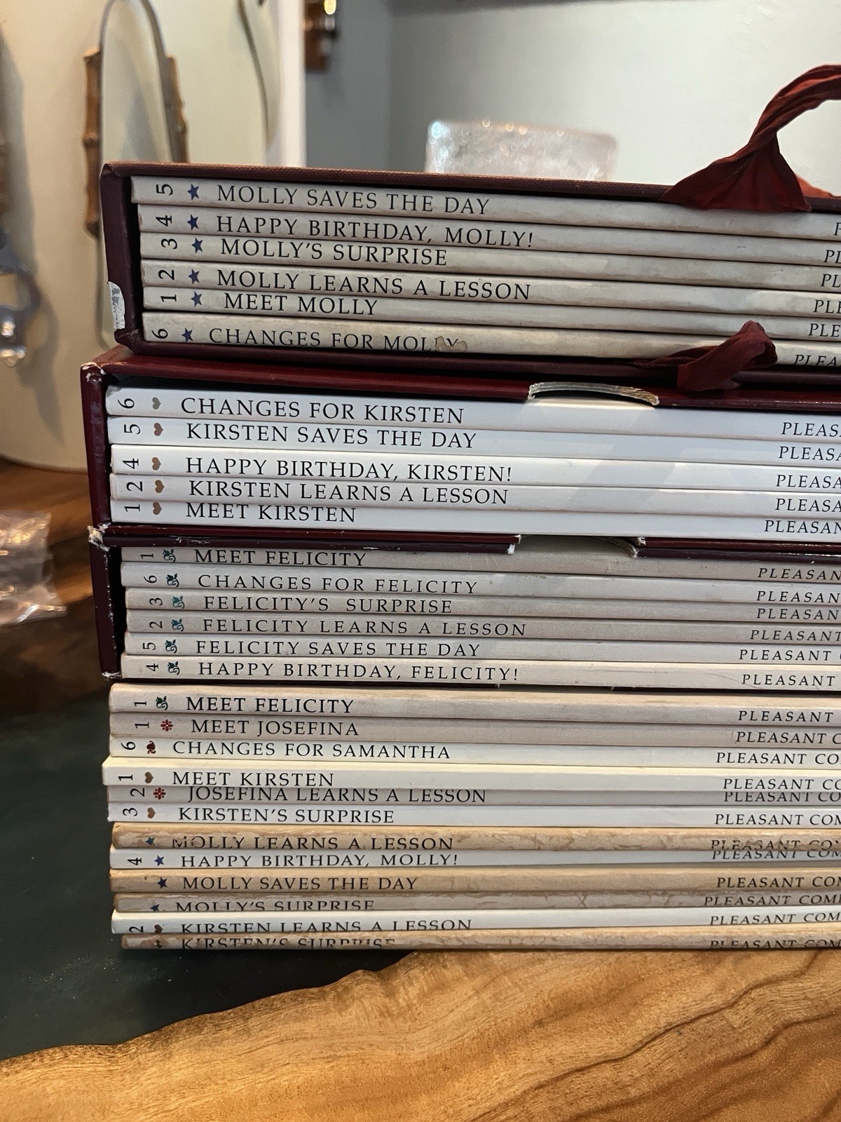 Lot Of 29. American Girl Books (keepsake, Edition Samantha, Addy, Molly, Kirsten