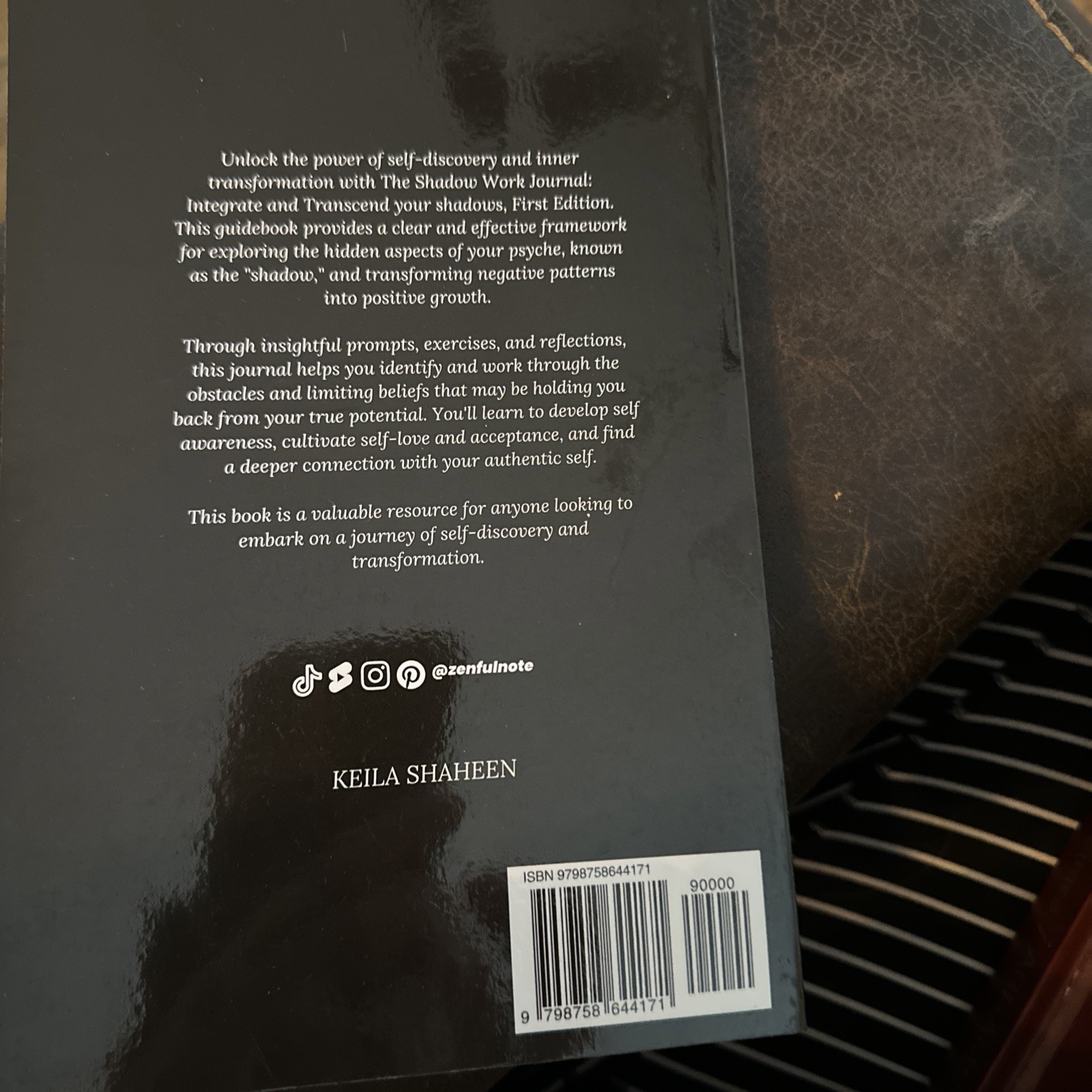 The Shadow-Work Journal: A Guide to Integrate and Transcend Your Shadows