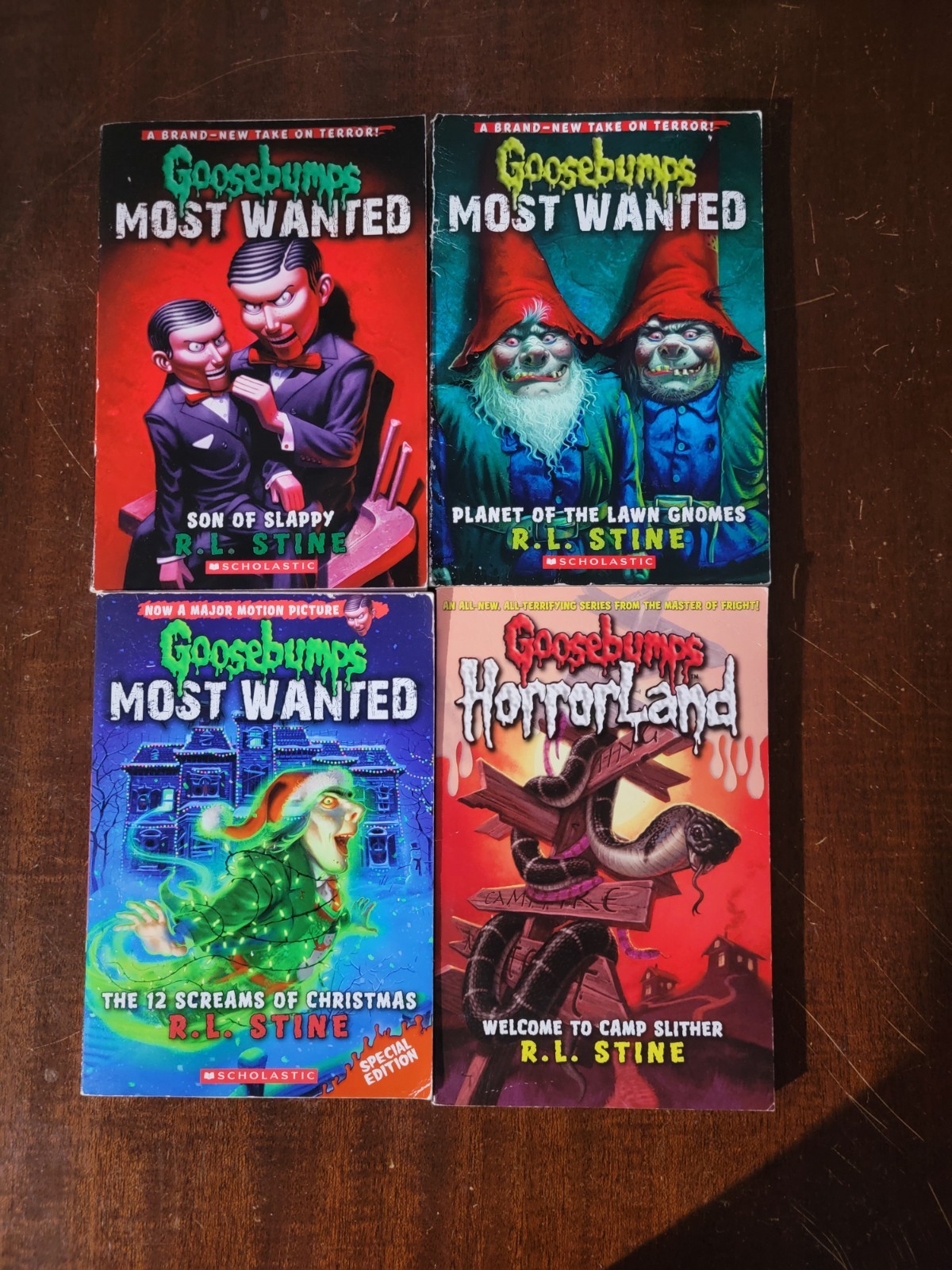 Orange Goosebumps Retro Tin With 14 Goosebumps Books Of Various Series