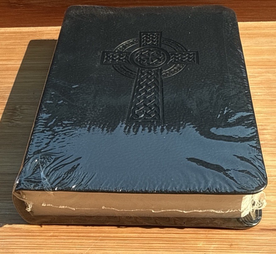 Holman HCSB Pocket Size Holy Bible Gift Edition Red Letter Compact SEALED NEW