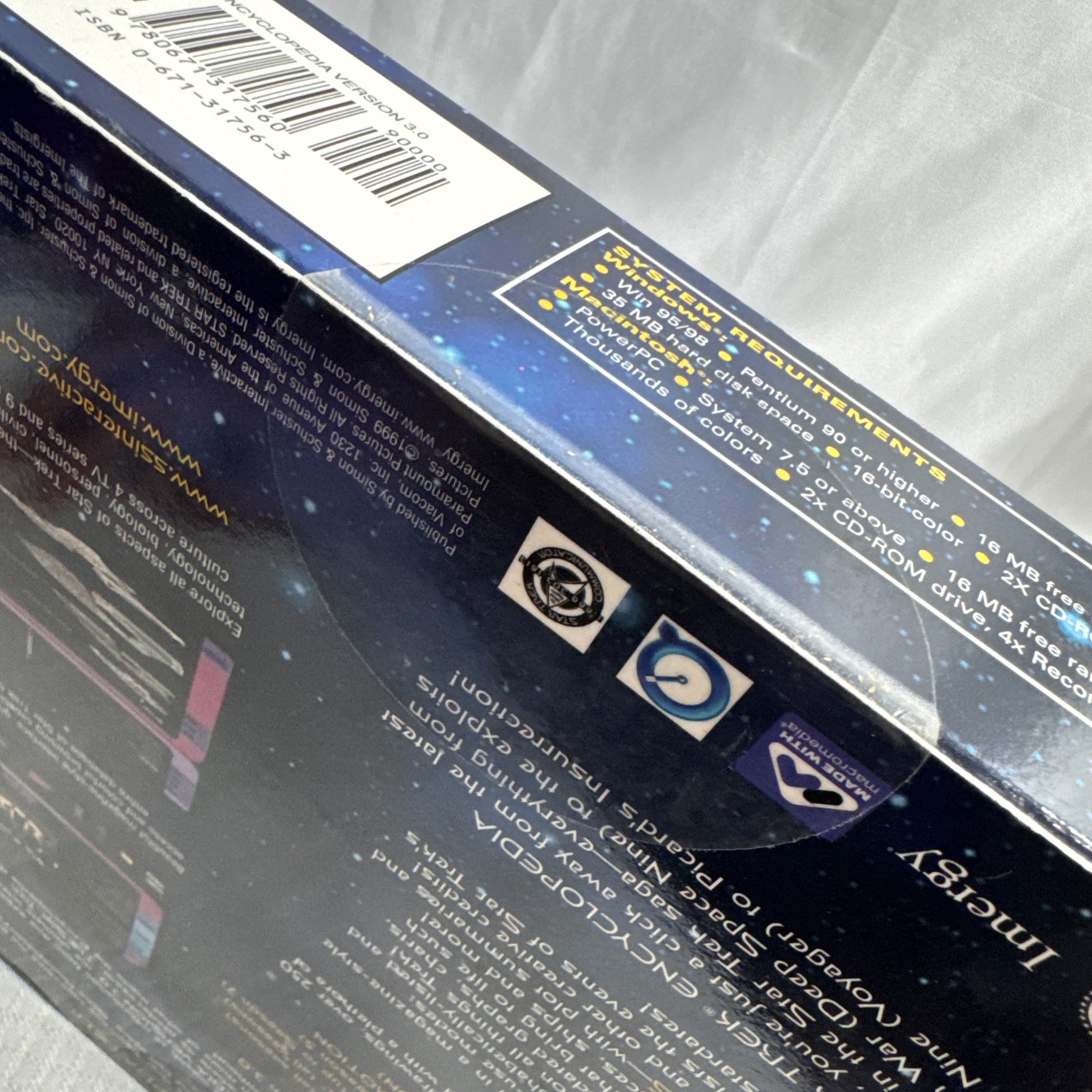 Star Trek Encyclopedia Reference Guide to Future V3 CD-ROM WIN/MAC 1999 SEALED