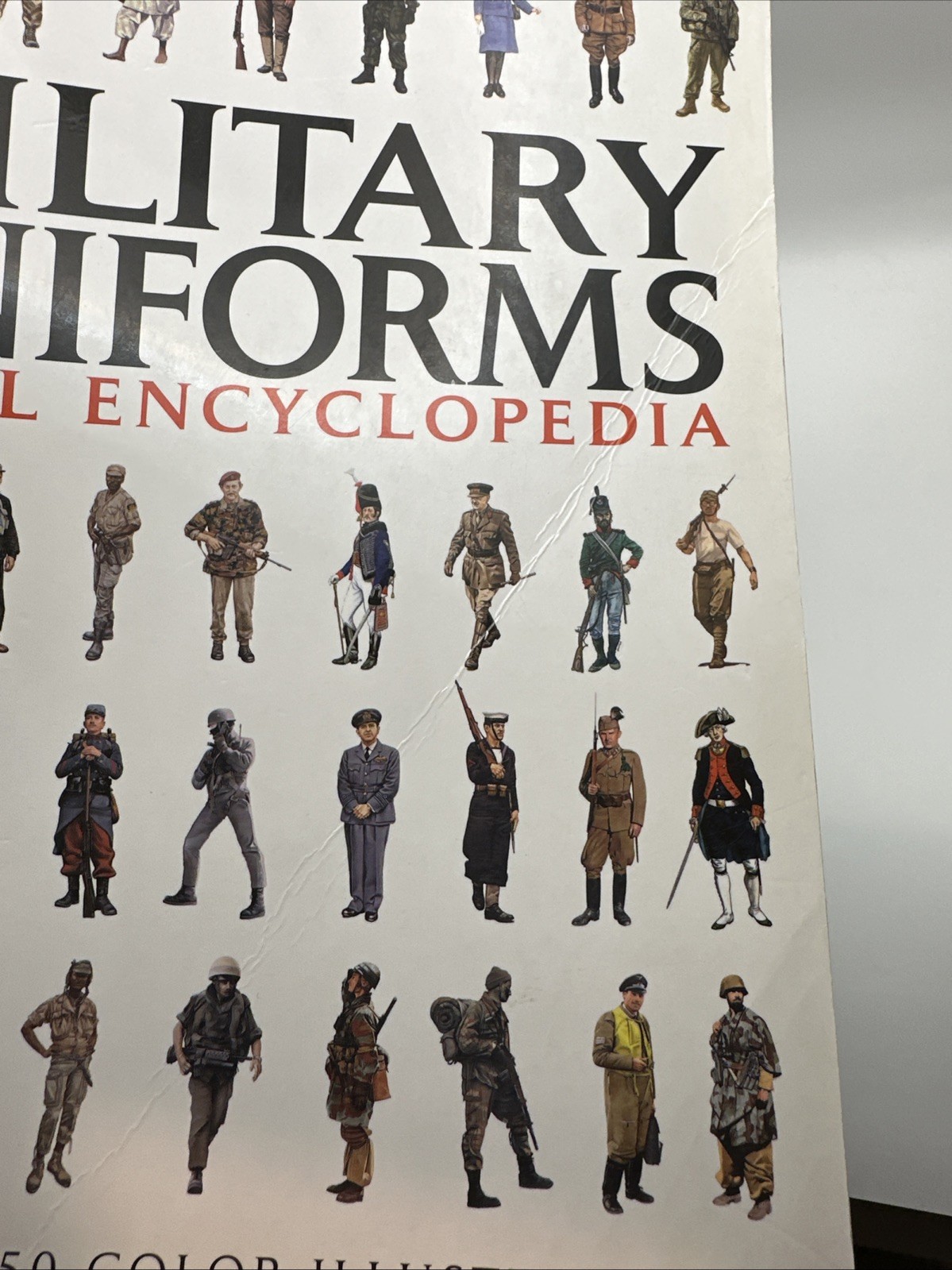 Military Uniforms Visual Encyclopedia by Chris McNab (2011 Paperback)