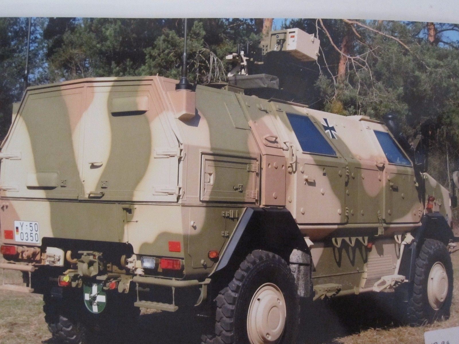 Tankograd – Dingo 2 GE A3.3 PatSi In Detail Fast Track #12 German Vehicle