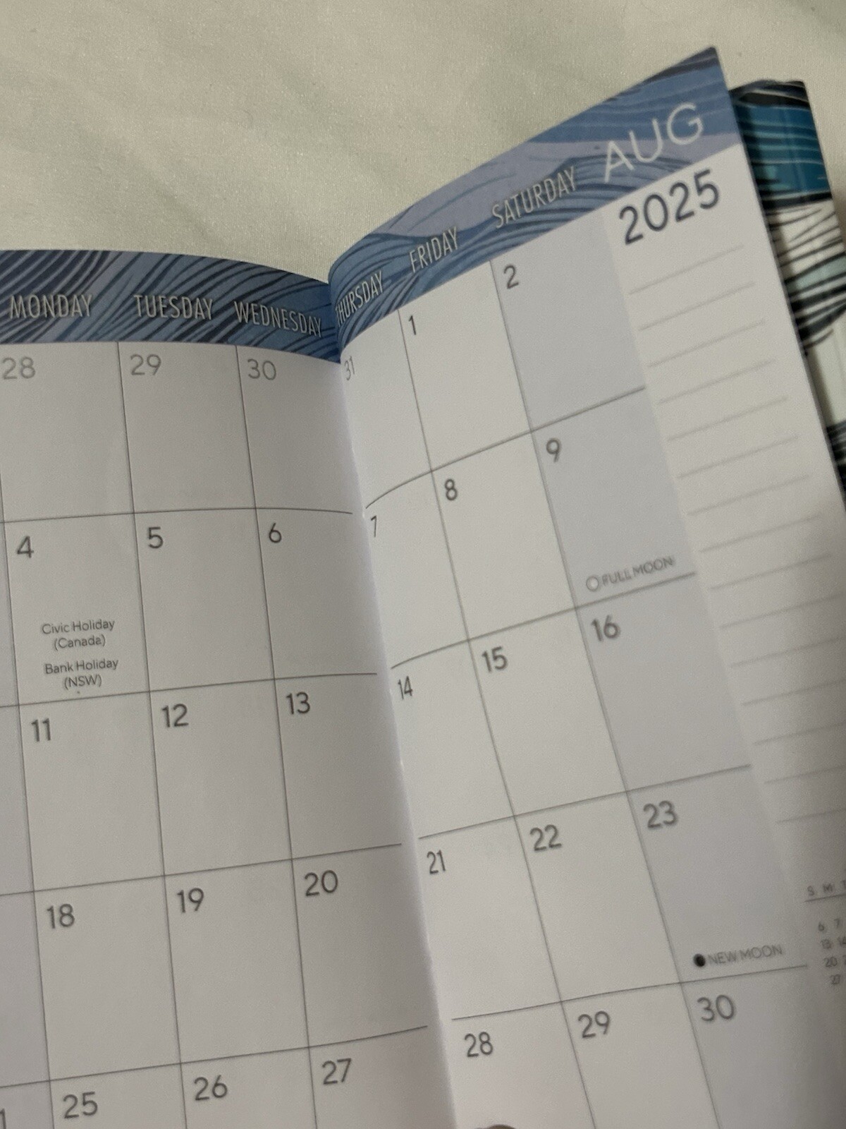 Oceans Swell 2024-2026 Two-Year Pocket Planner, August 2024 – December 2026