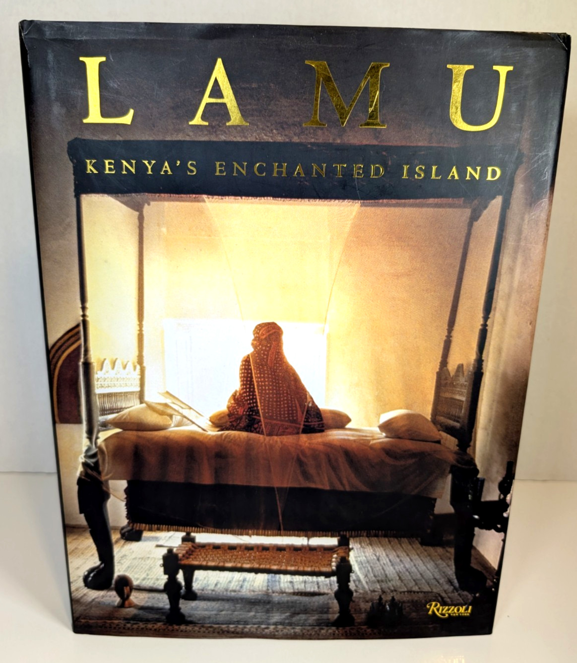 Lamu : Kenya’s Enchanted Island by George Abungu and Lorna Abungu (2009,…